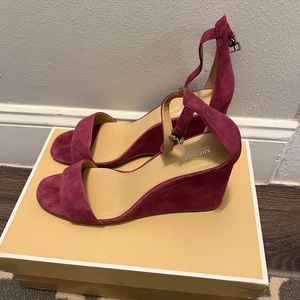 New Michael kors Fiona suede Wedge